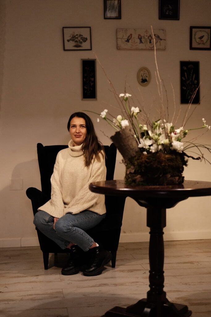 Oana Dumitrache with floral work